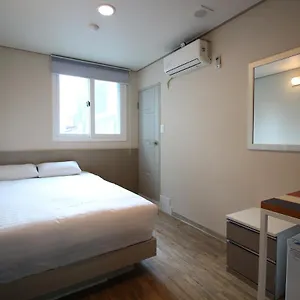  Hostel Dongdaemun Hwashin